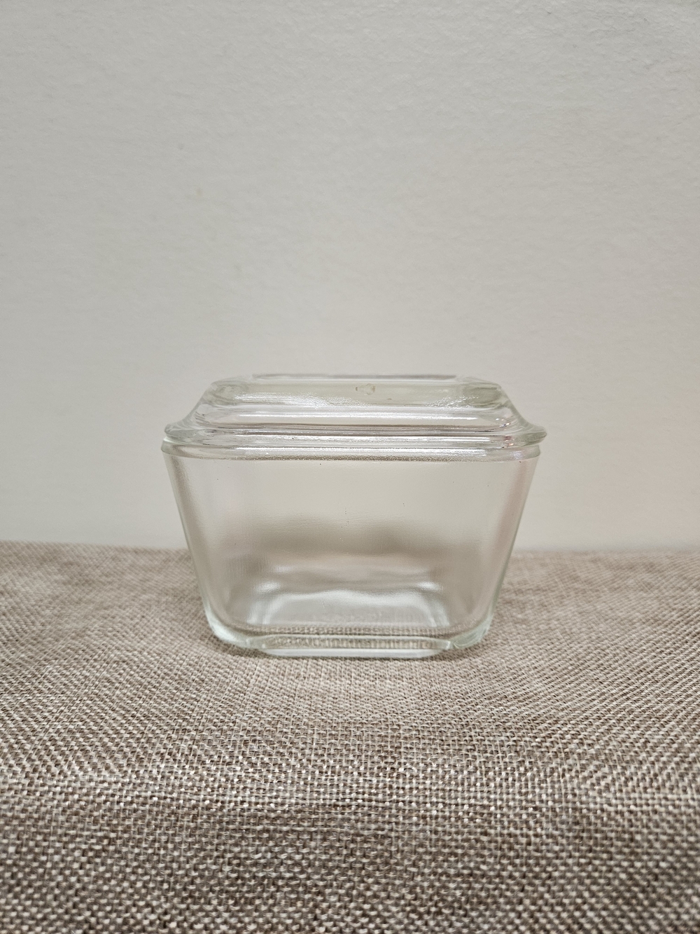 Pyrex Clear 501-B Glass Storage Dish with Lid